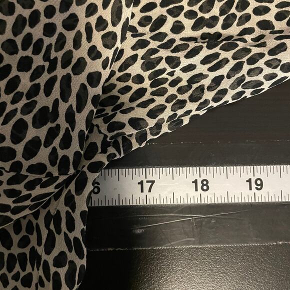 Express Womens Top Size 1/2 Animal Print Silk Chiffon Button Up Mob Wife Y2K - Picture 7 of 9